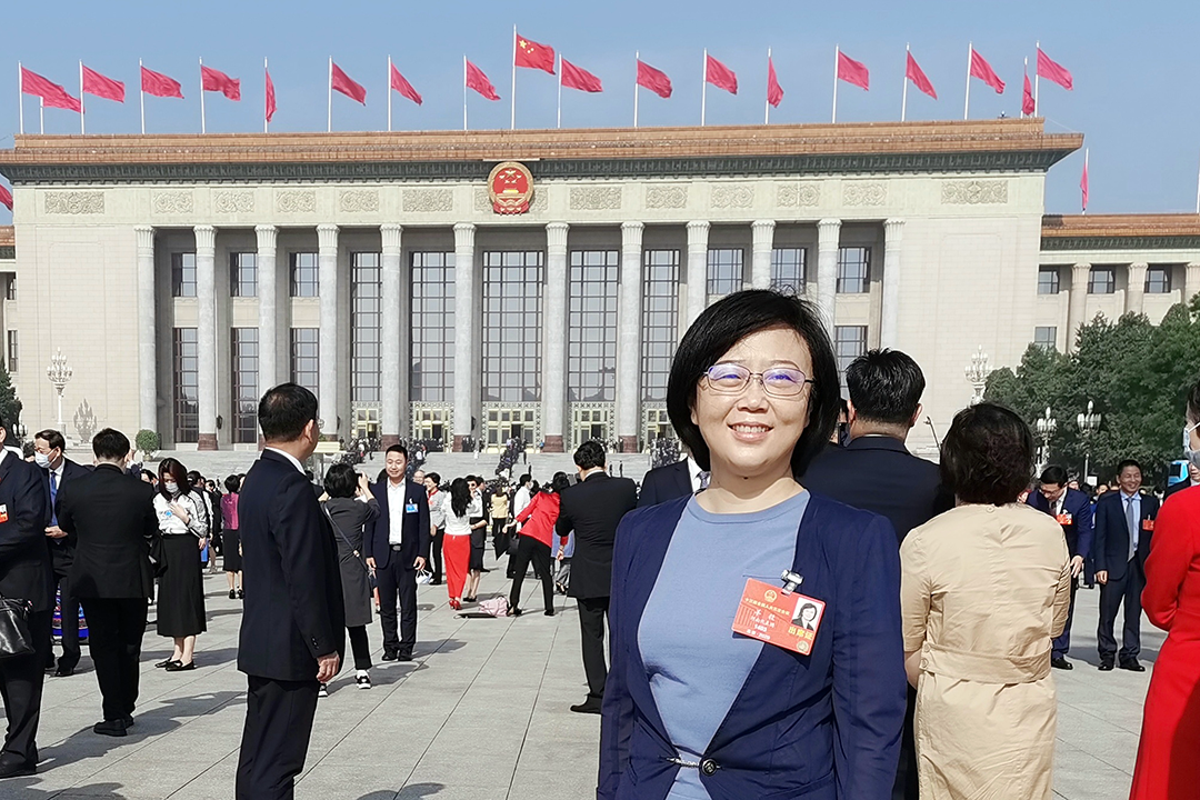 6. 全国人大代表、航空工业光电所型号副总师羊毅 6. 全国人大代表、航空工业光电所型号副总师羊毅